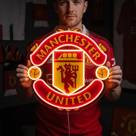 Show your Red Devils pride with a premium Manchester United LED Neon Sign. High-quality football crest wall light, perfect for your bedroom, gaming room, or fan cave decor.