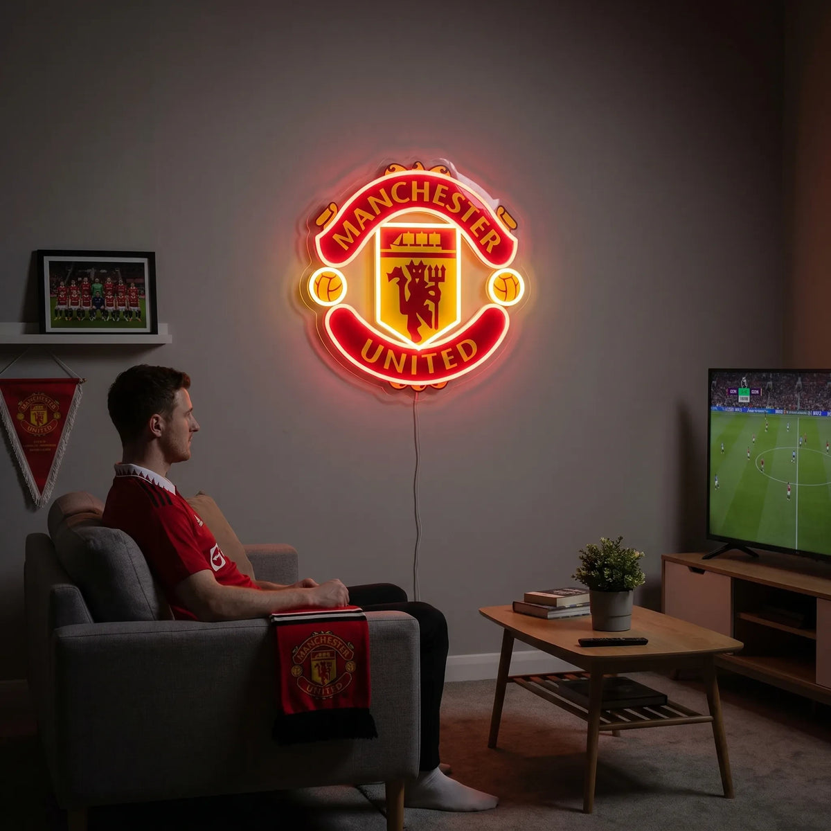 Show your Red Devils pride with a premium Manchester United LED Neon Sign. High-quality football crest wall light, perfect for your bedroom, gaming room, or fan cave decor.
